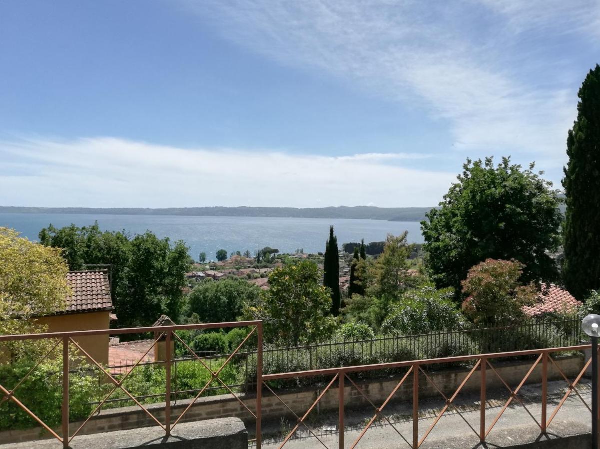 Sguardo Sul Lago Trevignano Romano Extérieur photo