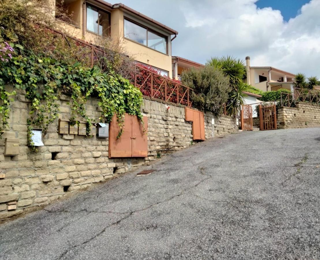 Sguardo Sul Lago Trevignano Romano Extérieur photo