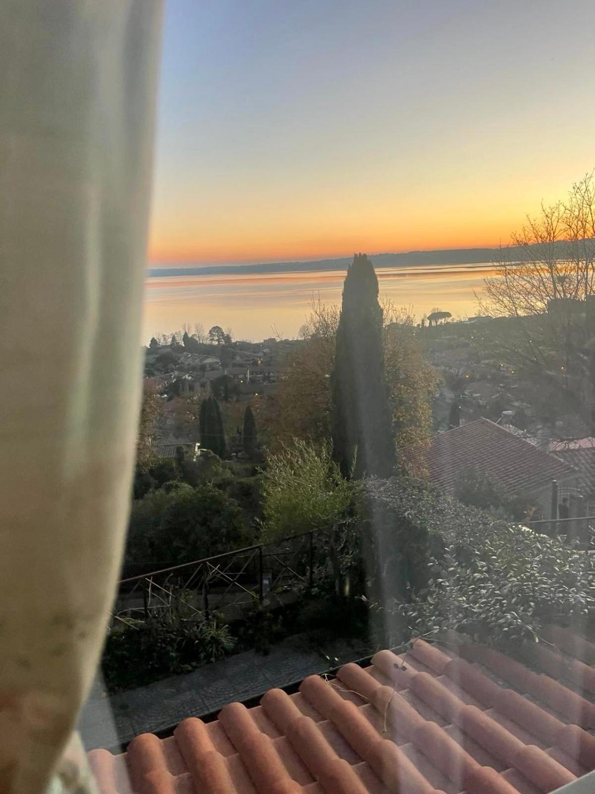 Sguardo Sul Lago Trevignano Romano Extérieur photo
